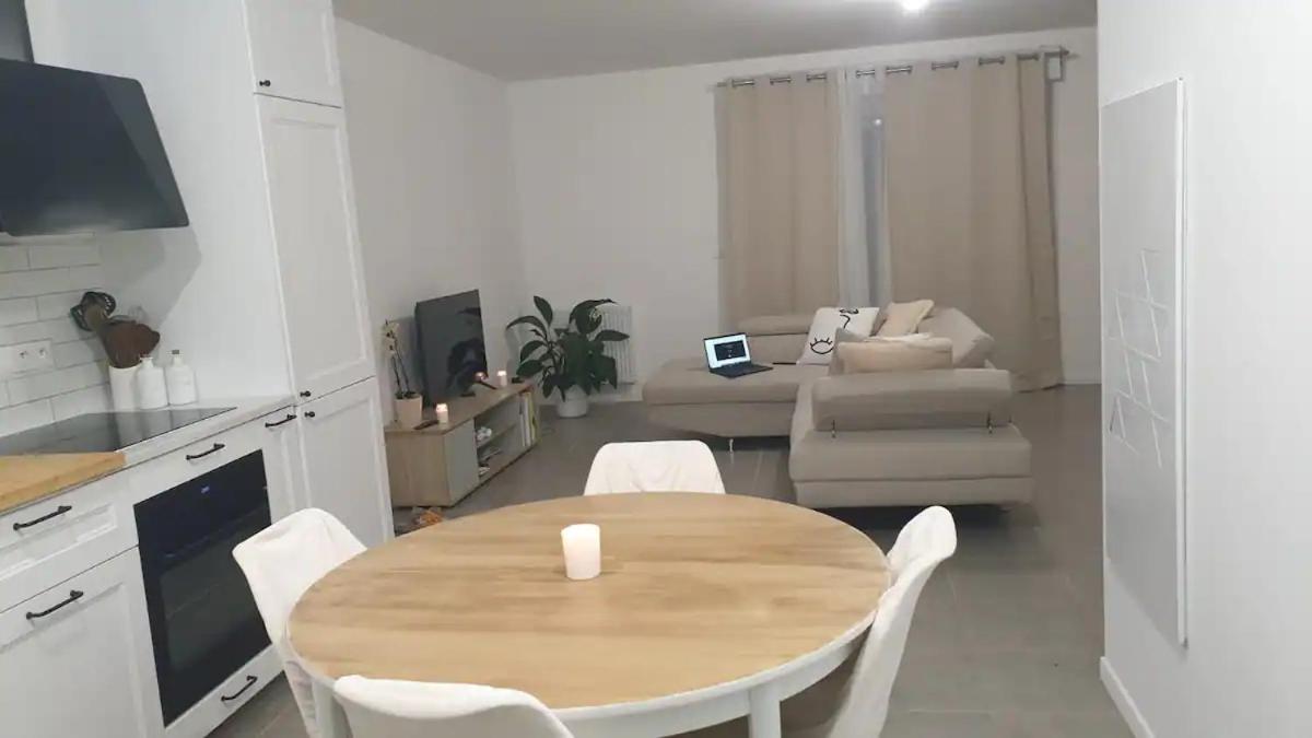 Chambre Calme Dans Une Maison Neuve Avec Jardin Billere Ngoại thất bức ảnh